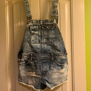 Billabong shorts overalls
